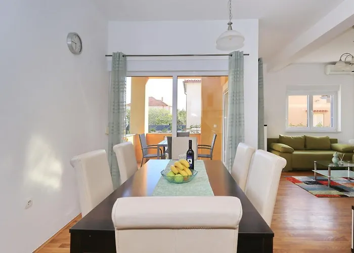 New! Gabriella 4+2, * Privlaka (Zadar)