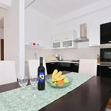 New! Gabriella 4+2, Privlaka Apartment *