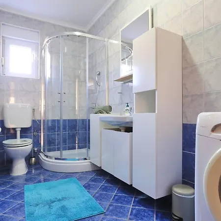 Apartment New! Gabriella 4+2, Privlaka